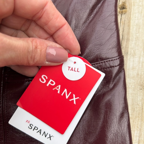 NWT SPANX FAUX PATENT LEATHER Leggings Pants Ruby Shine size M TALL Shiny Fun - Picture 7 of 11